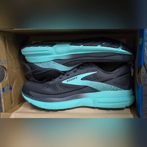 Brooks Women's Trace 3, Ebony & Cockatoo Running Shoes